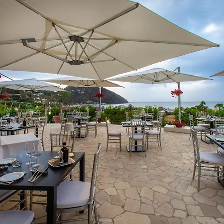 Mea - Aeolian Charme מלון