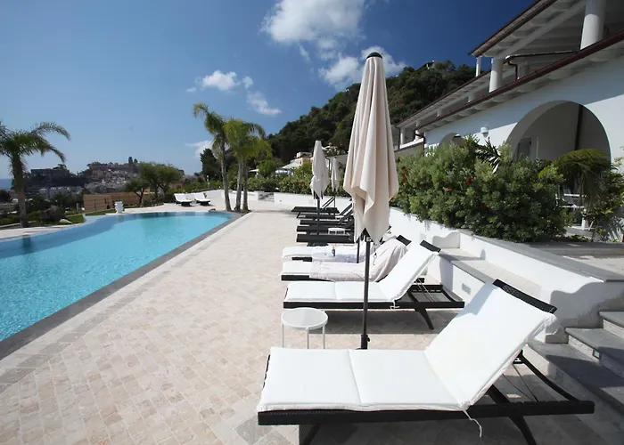 מלון Mea - Aeolian Charme 4*