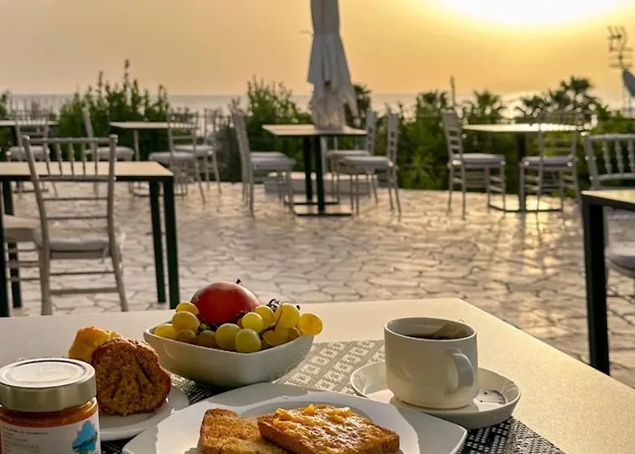 מלון Mea - Aeolian Charme 4*