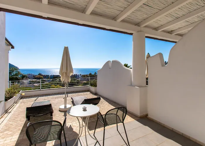 מלון Mea - Aeolian Charme 4*