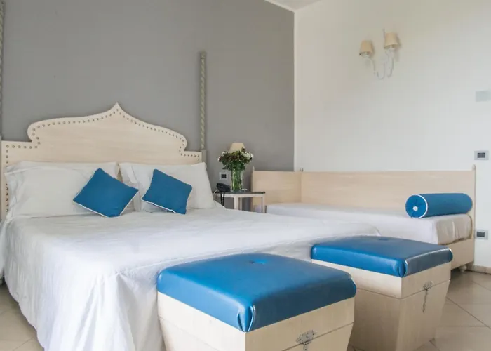 מלון Mea - Aeolian Charme