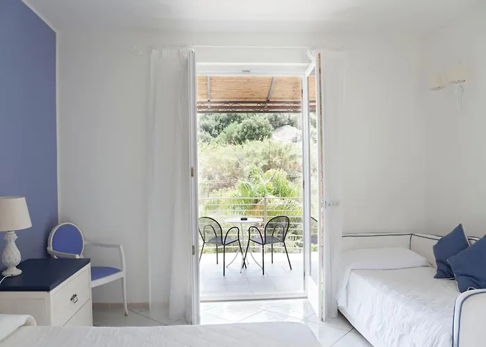 מלון Mea - Aeolian Charme