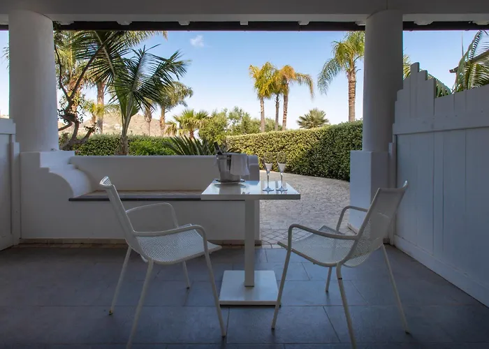 Mea - Aeolian Charme מלון 4*